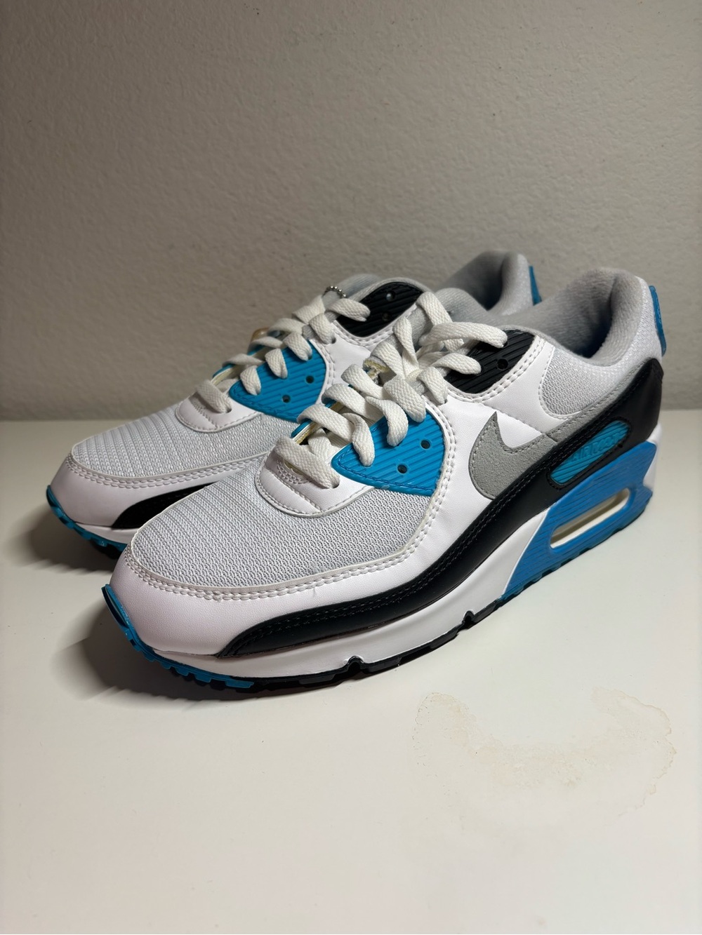 NEW NIKE Air Max 90 Laser Blue Mens Size 9